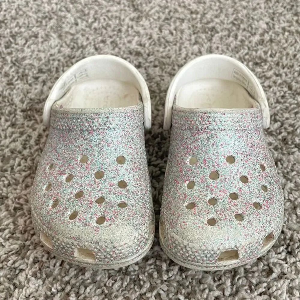Size 7 / Toddler Girl Crocs Sandals